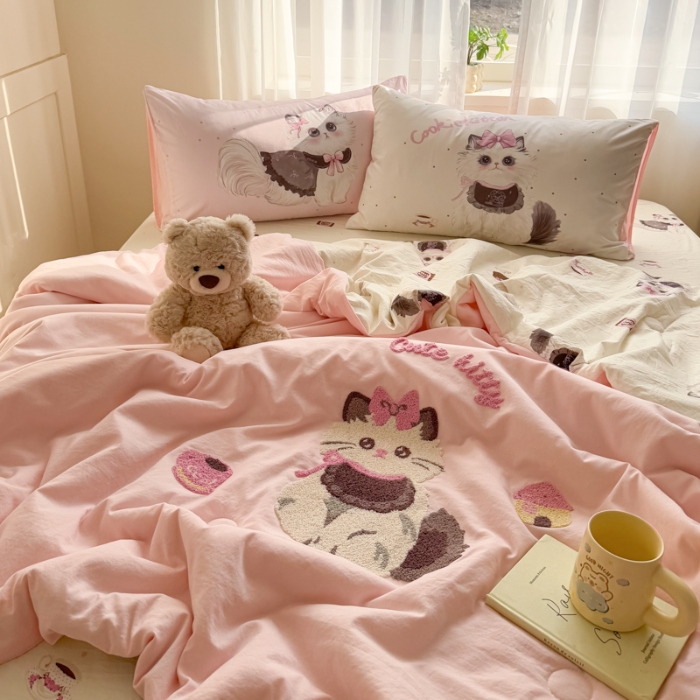 91家纺网 家纺一手货源 找家纺 左视觉  小清新卡通被子拍摄赏析