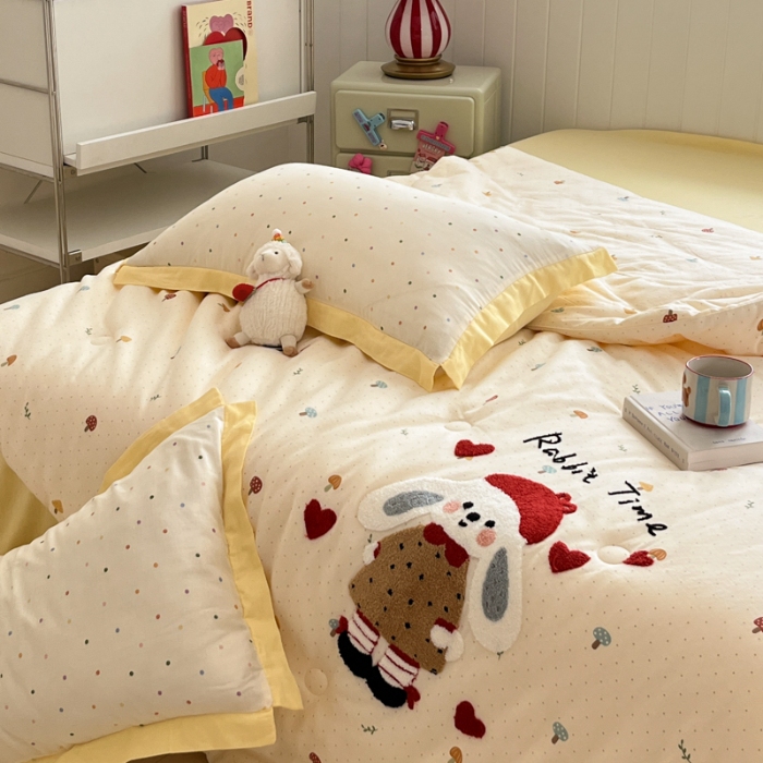 91家纺网 家纺一手货源 找家纺 左视觉  小清新卡通套件拍摄赏析