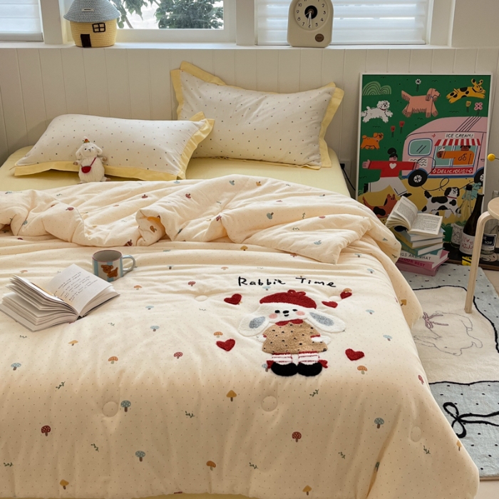 91家纺网 家纺一手货源 找家纺 左视觉  小清新卡通套件拍摄赏析