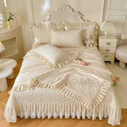 91家纺网 家纺一手货源 找家纺 （总）漫布云家纺2025春夏新品韩版甜美公主风超柔水洗棉床盖四件套刺绣针织棉双层纱纯棉棉麻全棉少女心夹棉床裙款夏被款床盖