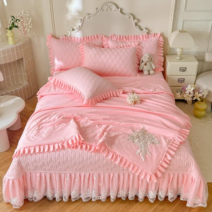 91家纺网 家纺一手货源 找家纺 （总）漫布云家纺2025春夏新品韩版甜美公主风超柔水洗棉床盖四件套刺绣针织棉双层纱纯棉棉麻全棉少女心夹棉床裙款夏被款床盖