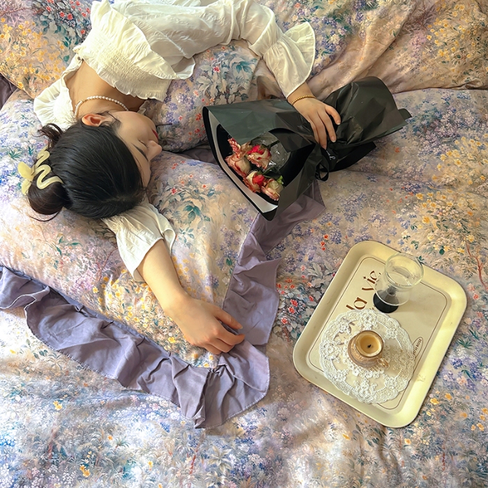 91家纺网 家纺一手货源 找家纺 【苏东来】2025高端韩版法式花边纯棉全棉双层纱四件套复古赫本公主风浪漫荷叶边花卉纯棉四件套被套床单 疏影