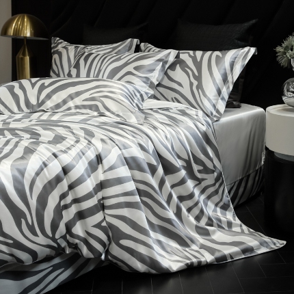 91家纺网 家纺一手货源 找家纺 【蒂梵熙家纺】2025新款夏季高端轻奢丝滑裸睡丝绸四件套冰丝豹纹水洗真丝斑马印花天丝四件套床上用品