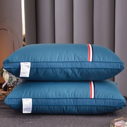 91家纺网 家纺一手货源 找家纺 兴丝露枕芯 全棉羽丝绒枕芯 羽丝枕 全棉枕芯 全棉彩条枕 婚庆枕头 中高枕 