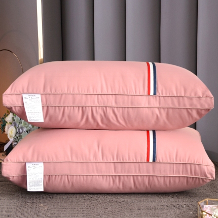 91家纺网 家纺一手货源 找家纺 兴丝露枕芯 全棉羽丝绒枕芯 羽丝枕 全棉枕芯 全棉彩条枕 婚庆枕头 中高枕 