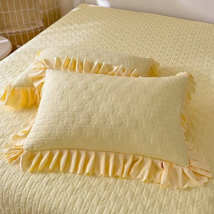 91家纺网 家纺一手货源 找家纺 漫布云家纺2025春夏新品韩版甜美公主风超柔水洗棉床盖四件套刺绣针织棉双层纱纯棉棉麻全棉少女心夹棉床裙款夏被款床盖  花夕-嫩黄 