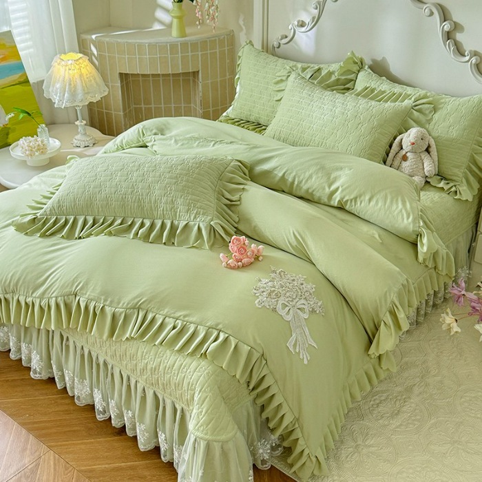 91家纺网 家纺一手货源 找家纺 漫布云家纺2025春夏新品韩版甜美公主风超柔水洗棉床盖四件套刺绣针织棉双层纱纯棉棉麻全棉少女心夹棉床裙款夏被款床盖 花夕-嫩芽绿 