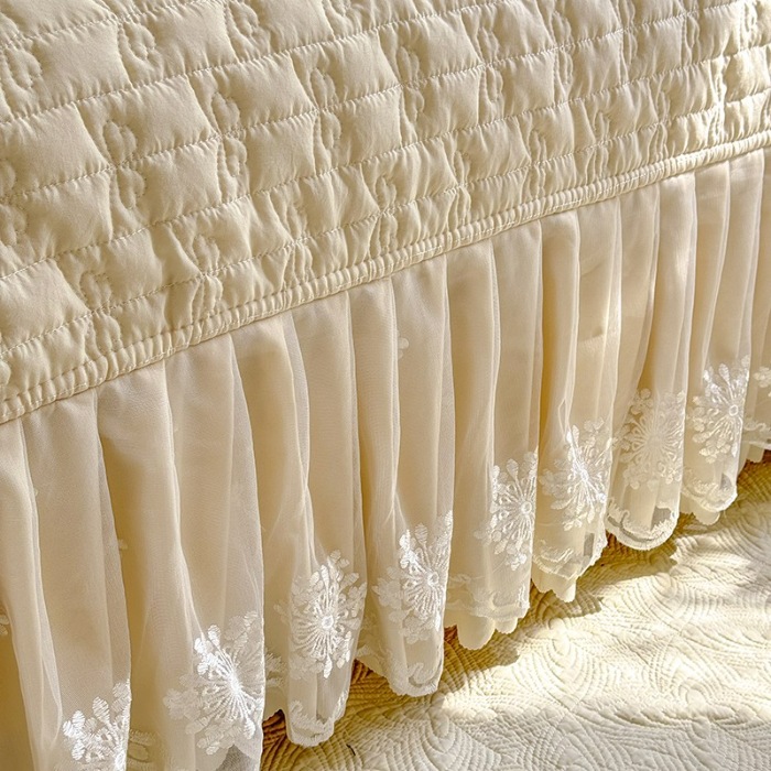 91家纺网 家纺一手货源 找家纺 苏米娜家纺2025春夏新品韩版甜美公主风全棉双层纱水洗棉床盖四件套刺绣针织棉双层纱纯棉棉麻全棉少女心夹棉床裙款夏被款床盖四件套 幻蝶-婴儿蓝 幻蝶—奶油白 