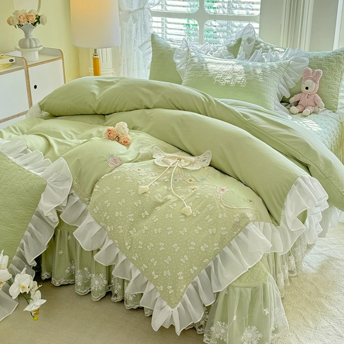 91家纺网 家纺一手货源 找家纺 苏米娜家纺2025春夏新品韩版甜美公主风全棉双层纱水洗棉床盖四件套刺绣针织棉双层纱纯棉棉麻全棉少女心夹棉床裙款夏被款床盖四件套 幻蝶-婴儿蓝  幻蝶-嫩芽绿 