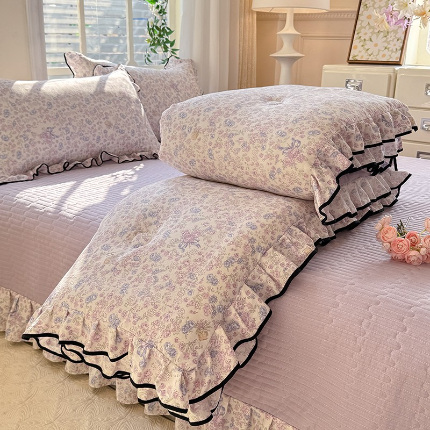 91家纺网 家纺一手货源 找家纺 韩约家纺 2025新款1皱皱纱花边夏被四件套 花季如梦