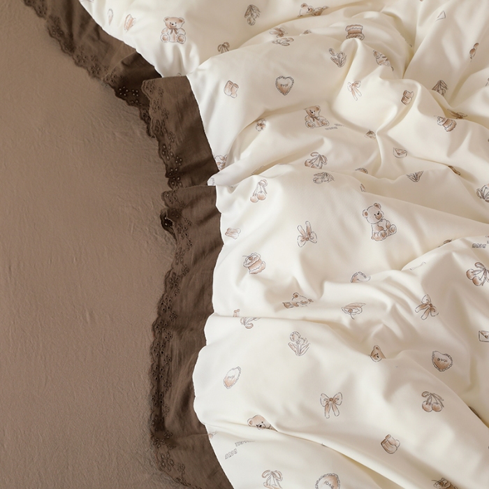 91家纺网 家纺一手货源 找家纺 苏米娜家纺2025韩版复古花边针织棉双层纱四件套A类母婴级有氧双层纱针织棉亲肤小清新印花 欢乐熊 