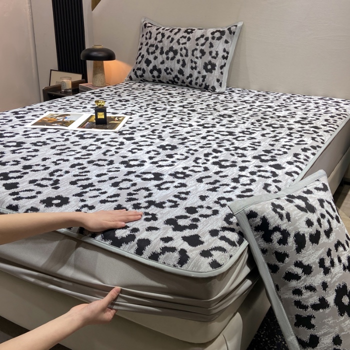 91家纺网 家纺一手货源 找家纺 （总）蝶帕家纺 2025新品A类PE高分子乙纶复合三明治提花冰丝席