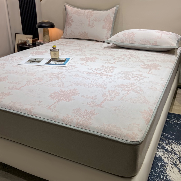 91家纺网 家纺一手货源 找家纺 蝶帕家纺 2025新品A类PE高分子乙纶复合三明治提花冰丝席 林间秘境-粉 床笠