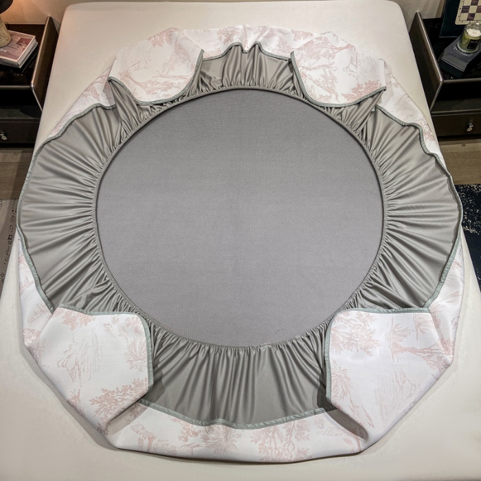 91家纺网 家纺一手货源 找家纺 蝶帕家纺 2025新品A类PE高分子乙纶复合三明治提花冰丝席 林间秘境-粉 床笠