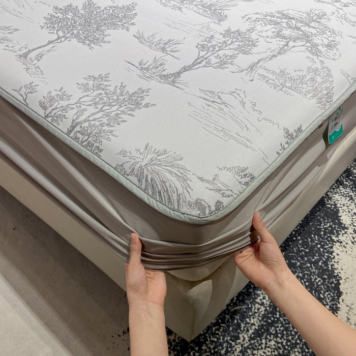 91家纺网 家纺一手货源 找家纺 蝶帕家纺 2025新品A类PE高分子乙纶复合三明治提花冰丝席 林间秘境-灰 床笠