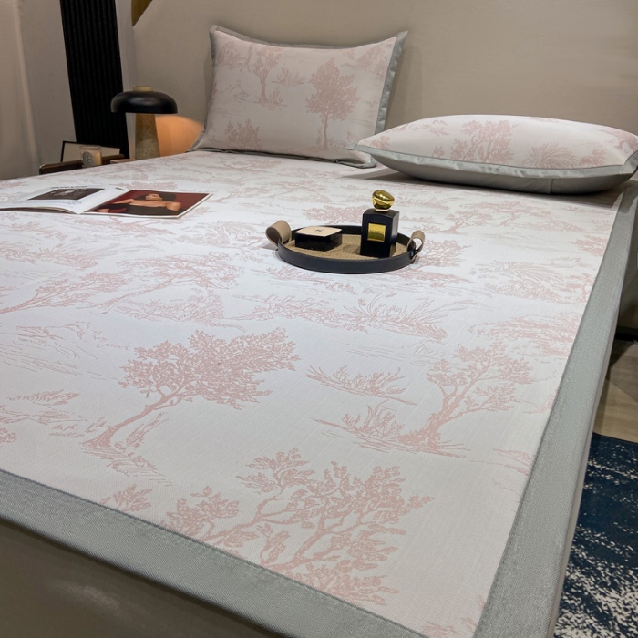 91家纺网 家纺一手货源 找家纺 蝶帕家纺 2025新品A类PE高分子乙纶复合三明治提花冰丝席 林间秘境-粉 床席