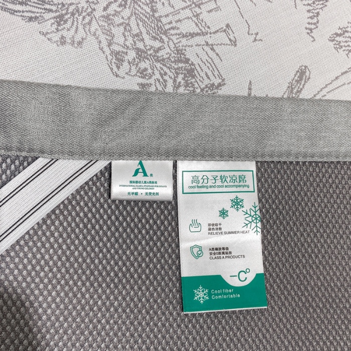 91家纺网 家纺一手货源 找家纺 蝶帕家纺 2025新品A类PE高分子乙纶复合三明治提花冰丝席 林间秘境-灰 床席