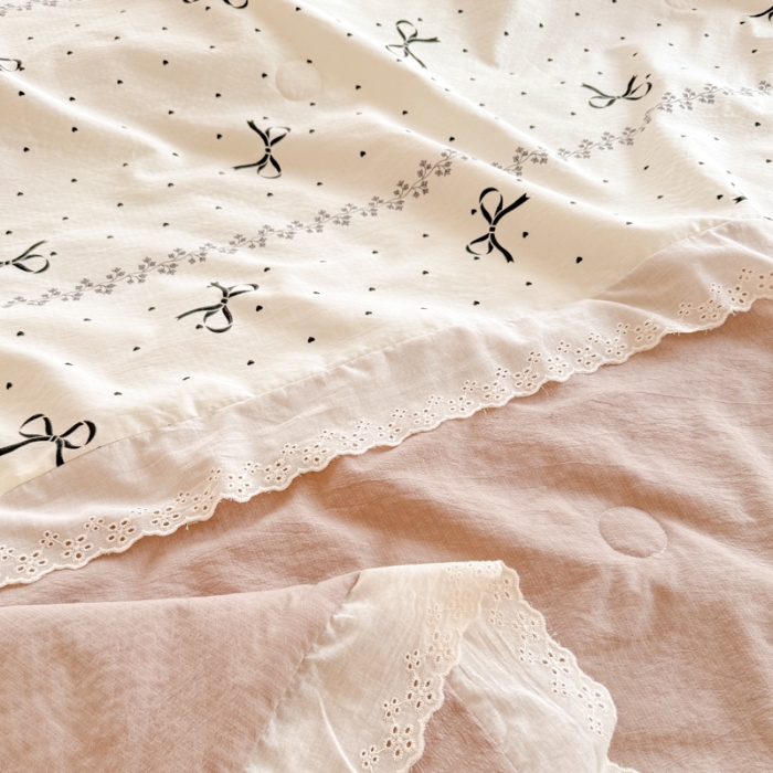 91家纺网 家纺一手货源 找家纺 【苏东来】2025小清新韩版印花蕾丝花边皱皱棉工艺款拼接单夏被四件套韩式赫本碎花荷叶边夏凉被子空调被双人春秋被可水洗 蝴蝶结