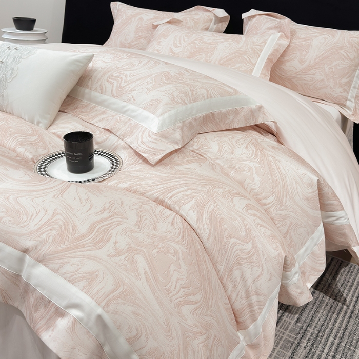 91家纺网 家纺一手货源 找家纺 春夏新品50*50S贡缎长绒棉活性数码印花四件套纯棉床单床笠高档礼盒装 樱花粉-铂金时代-贡缎长绒