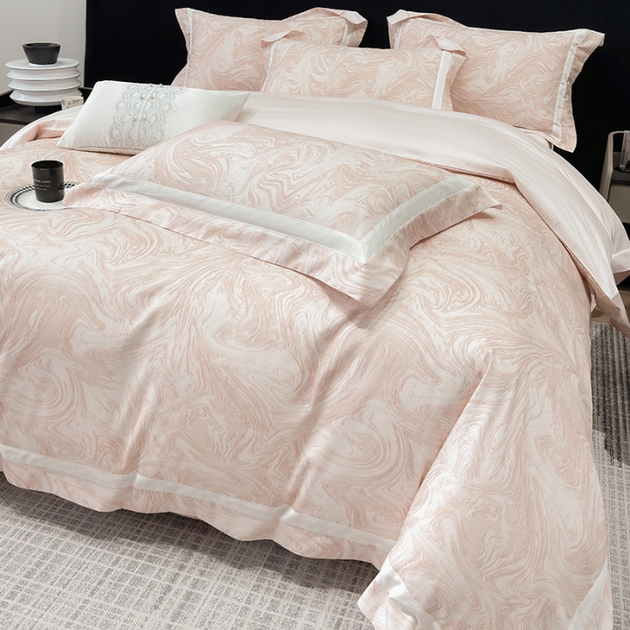 91家纺网 家纺一手货源 找家纺 春夏新品50*50S贡缎长绒棉活性数码印花四件套纯棉床单床笠高档礼盒装 樱花粉-铂金时代-贡缎长绒