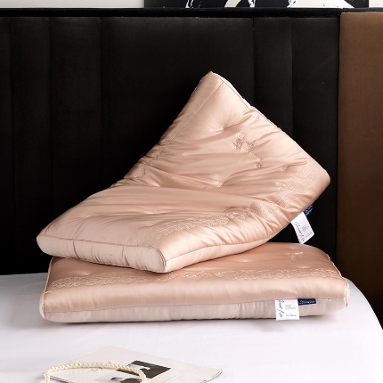 91家纺网 家纺一手货源 找家纺 （总）2025新款 释压好眠 SPA呵护枕芯 檀香助眠按摩枕头丝滑透气成人枕芯