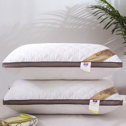 91家纺网 家纺一手货源 找家纺 兴丝露枕芯 亲肤绗缝三线格枕芯 羽丝枕 舒适枕 中高枕 成人枕头 宿舍枕芯