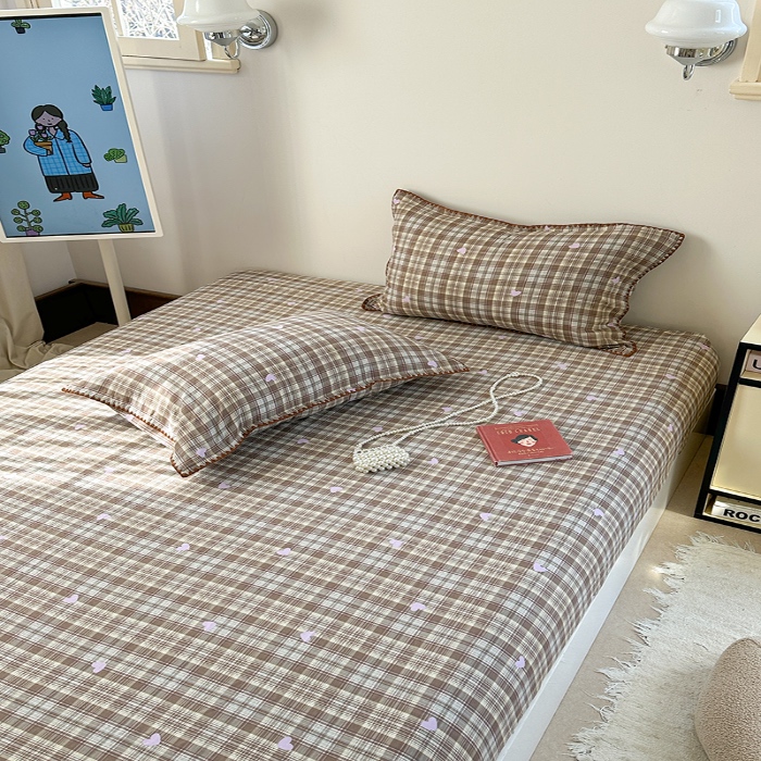 91家纺网 家纺一手货源 找家纺 金丝鸟 2025春夏新款全棉纯棉双层纱床笠 床笠单件 复古棕格