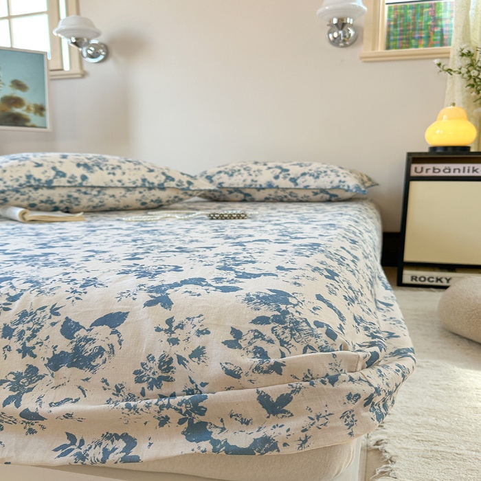 91家纺网 家纺一手货源 找家纺 金丝鸟 2025春夏新款全棉纯棉双层纱床笠 床笠单件 青瓷花弄