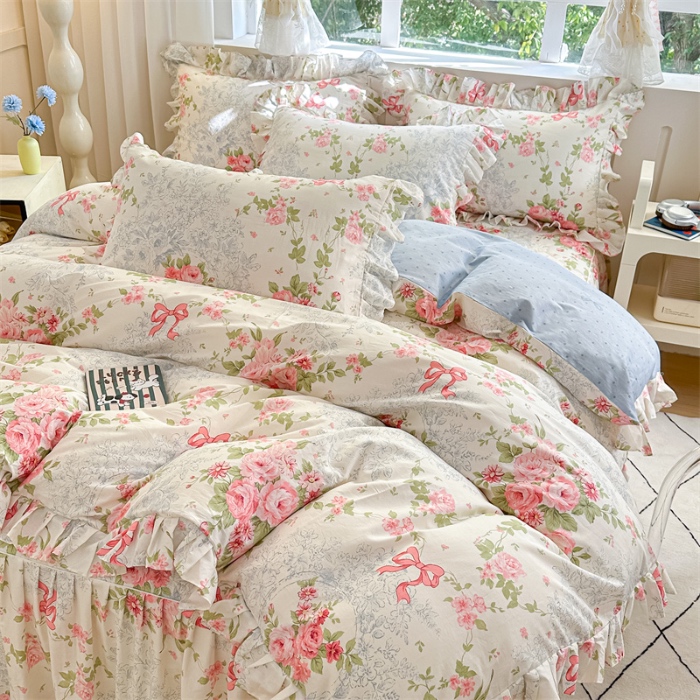 91家纺网 家纺一手货源 找家纺 忘忧草 2025新款全棉夹棉印花床裙四件套纯棉 柏林花涧