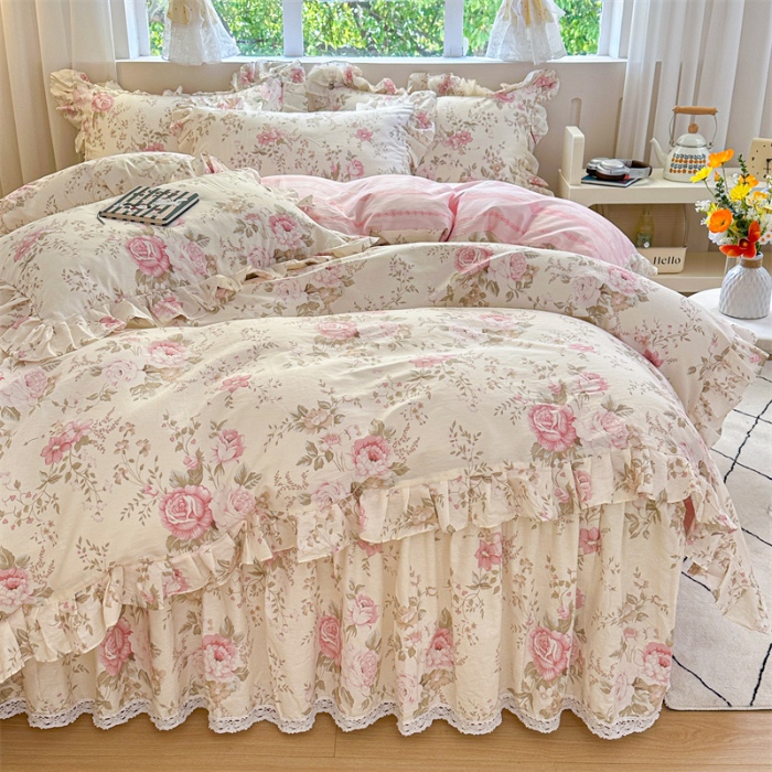 91家纺网 家纺一手货源 找家纺 忘忧草 2025新款全棉夹棉印花床裙四件套纯棉 华庭庄园-米