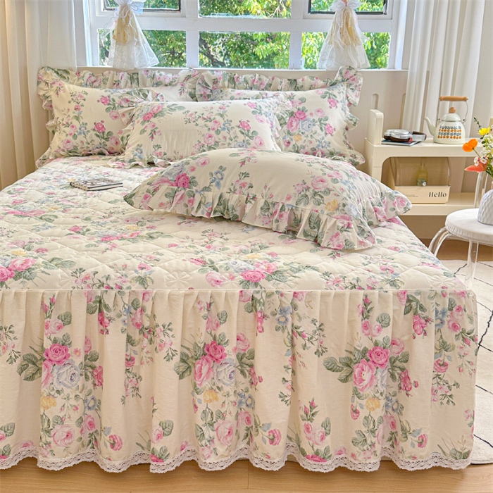 91家纺网 家纺一手货源 找家纺 忘忧草 2025新款全棉夹棉印花床裙四件套纯棉 可妮露