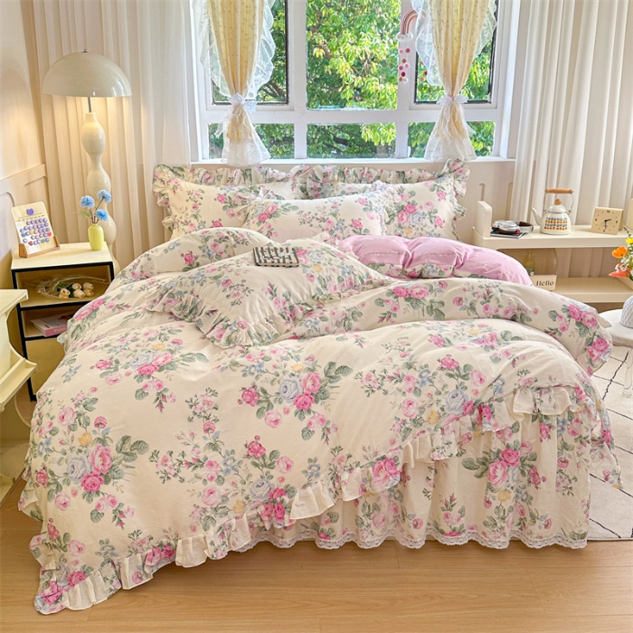 91家纺网 家纺一手货源 找家纺 忘忧草 2025新款全棉夹棉印花床裙四件套纯棉 可妮露