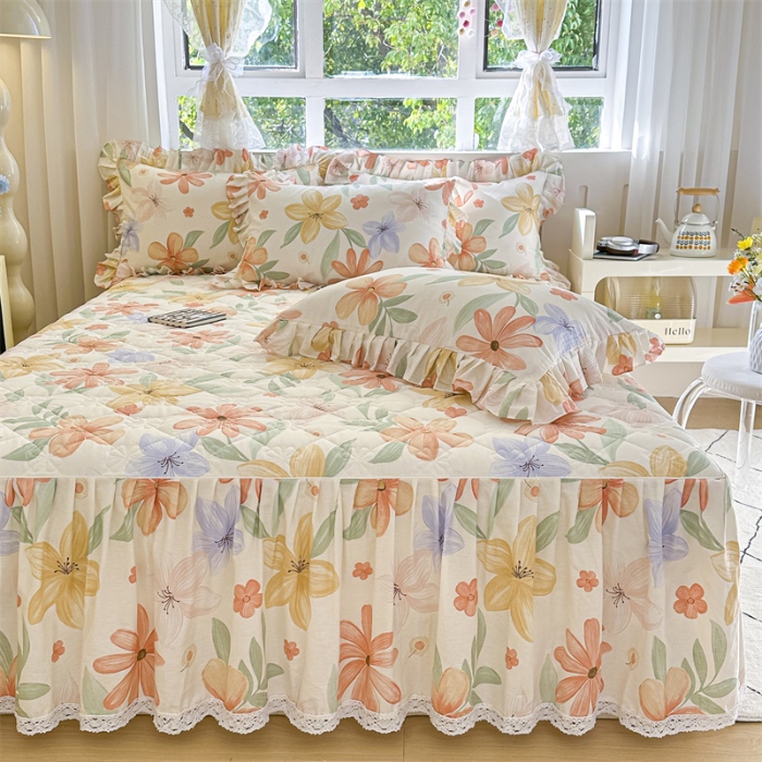 91家纺网 家纺一手货源 找家纺 忘忧草 2025新款全棉夹棉印花床裙四件套纯棉 云裳花谷