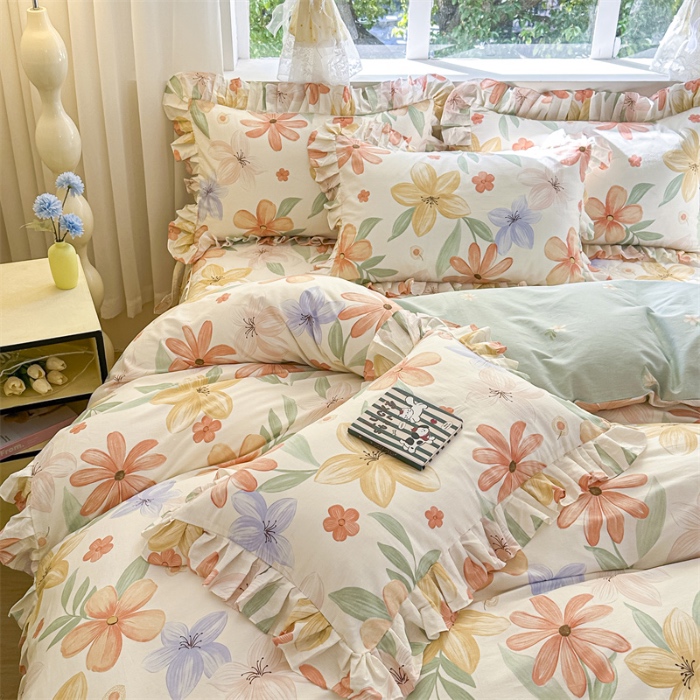 91家纺网 家纺一手货源 找家纺 忘忧草 2025新款全棉夹棉印花床裙四件套纯棉 云裳花谷