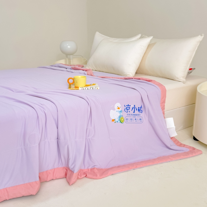 91家纺网 家纺一手货源 找家纺 【苏东来】2025年夏季高端真锦氨凉感夏被纯色空调被单双人夏被春秋被子冰丝夏被被芯直播爆款 凉小鸭紫