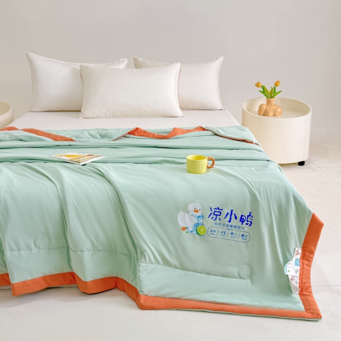 91家纺网 家纺一手货源 找家纺 【苏东来】2025年夏季高端真锦氨凉感夏被纯色空调被单双人夏被春秋被子冰丝夏被被芯直播爆款 凉小鸭天青