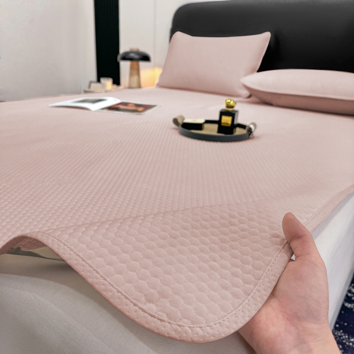 91家纺网 家纺一手货源 找家纺 春寻家纺 2025新款凉豆豆凉席冰丝席 粉玉色