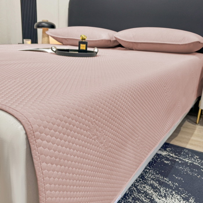 91家纺网 家纺一手货源 找家纺 春寻家纺 2025新款凉豆豆凉席冰丝席 粉玉色