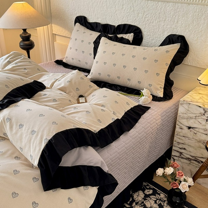 91家纺网 家纺一手货源 找家纺 苏米娜家纺法式A类母婴级针织双层纱床盖款四件套赫本风全棉纯棉麻泡泡棉小竺棉超柔水洗棉床单床盖款 赫本风-爱心  