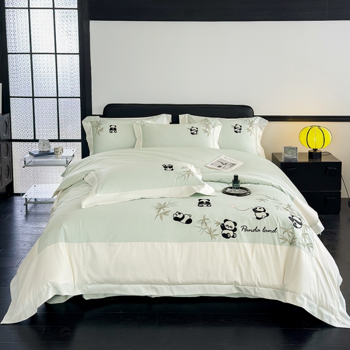 91家纺网 家纺一手货源 找家纺 春夏新品50*50S贡缎长绒棉刺绣四件套纯棉床单床笠高档礼盒装 清新绿-熊猫乐园-贡缎长绒棉