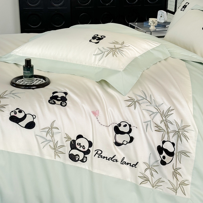 91家纺网 家纺一手货源 找家纺 春夏新品50*50S贡缎长绒棉刺绣四件套纯棉床单床笠高档礼盒装 白拼绿-熊猫乐园-贡缎长绒棉