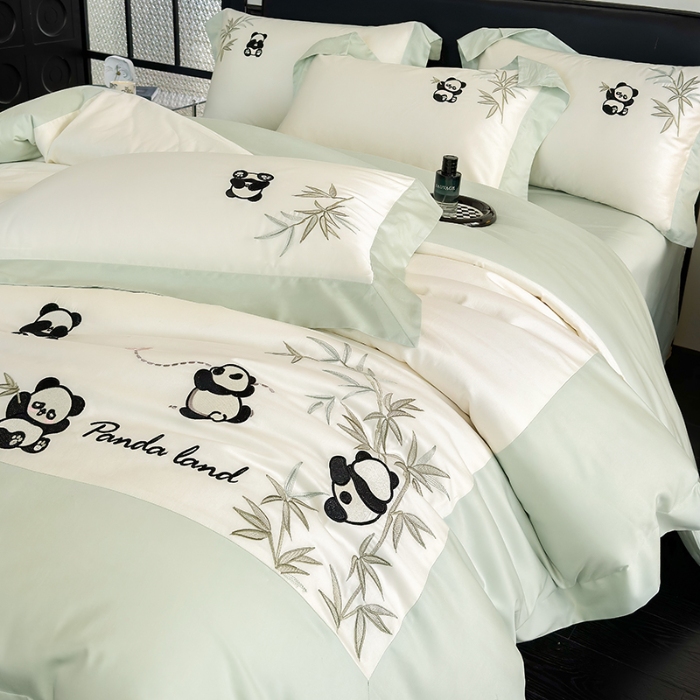 91家纺网 家纺一手货源 找家纺 春夏新品50*50S贡缎长绒棉刺绣四件套纯棉床单床笠高档礼盒装 白拼绿-熊猫乐园-贡缎长绒棉