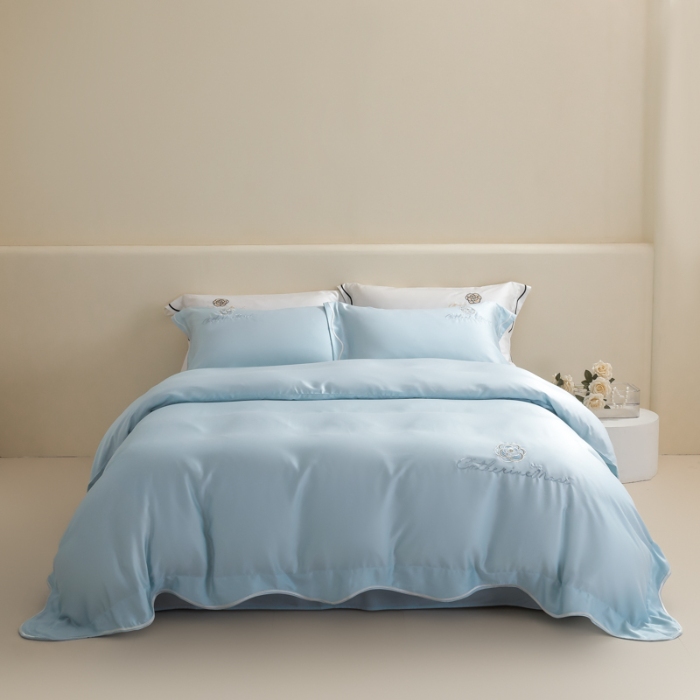91家纺网 家纺一手货源 找家纺 春夏新品超细旦冷凝刺绣四件套100%莱赛尔高档礼盒装 冰川蓝-赫本-超细旦