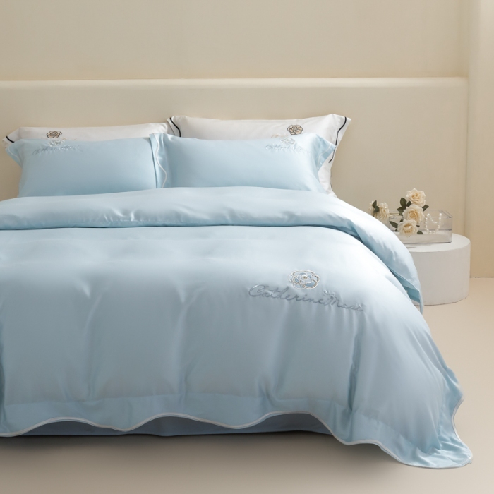 91家纺网 家纺一手货源 找家纺 春夏新品超细旦冷凝刺绣四件套100%莱赛尔高档礼盒装 冰川蓝-赫本-超细旦