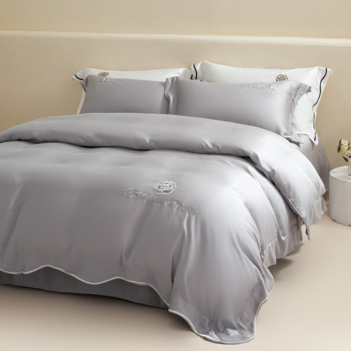 91家纺网 家纺一手货源 找家纺 春夏新品超细旦冷凝刺绣四件套100%莱赛尔高档礼盒装 烟灰-赫本-超细旦