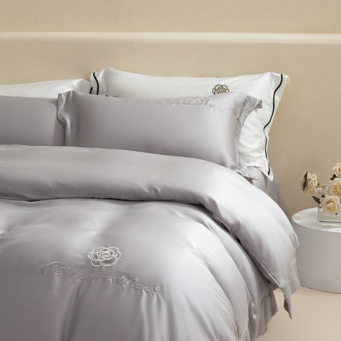 91家纺网 家纺一手货源 找家纺 春夏新品超细旦冷凝刺绣四件套100%莱赛尔高档礼盒装 烟灰-赫本-超细旦