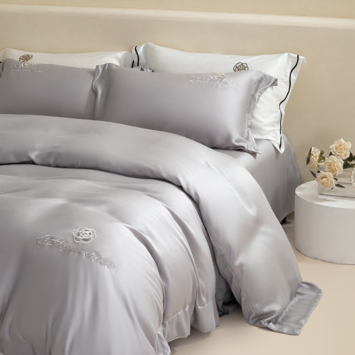 91家纺网 家纺一手货源 找家纺 春夏新品超细旦冷凝刺绣四件套100%莱赛尔高档礼盒装 烟灰-赫本-超细旦