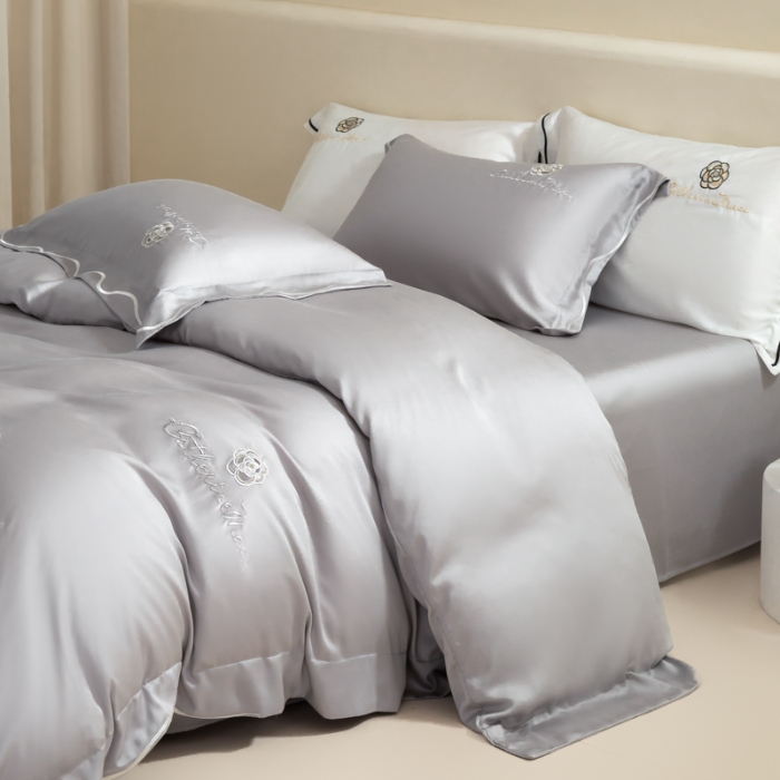 91家纺网 家纺一手货源 找家纺 春夏新品超细旦冷凝刺绣四件套100%莱赛尔高档礼盒装 烟灰-赫本-超细旦