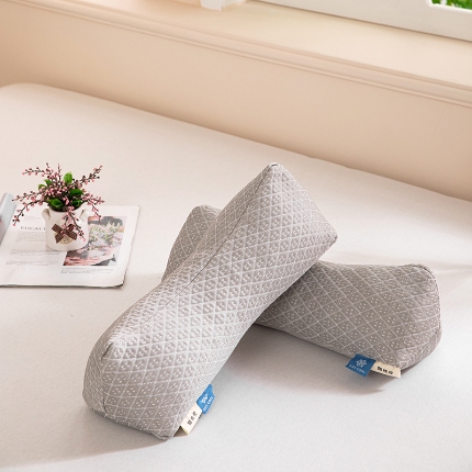 91家纺网 家纺一手货源 找家纺 2025新款荞麦枕夏季凉感骨头颈椎荞麦枕硬枕午睡颈枕腰间枕头