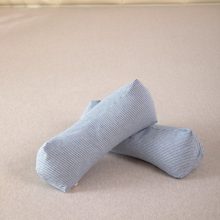 91家纺网 家纺一手货源 找家纺 2025新款新品 全棉纯棉水洗棉条纹三角菱形荞麦护颈椎枕头枕芯